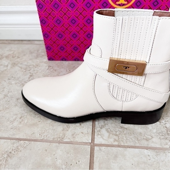 NEW IN BOX TORY BURCH T-HARDWARE CHELSEA BOOT size 7 - Picture 8 of 14